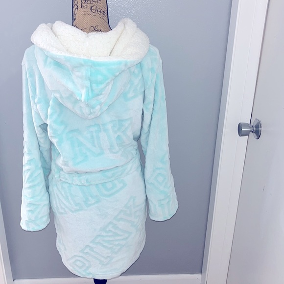 NWT PINK Victorias Secret Blue Robe XS/S - Picture 2 of 2